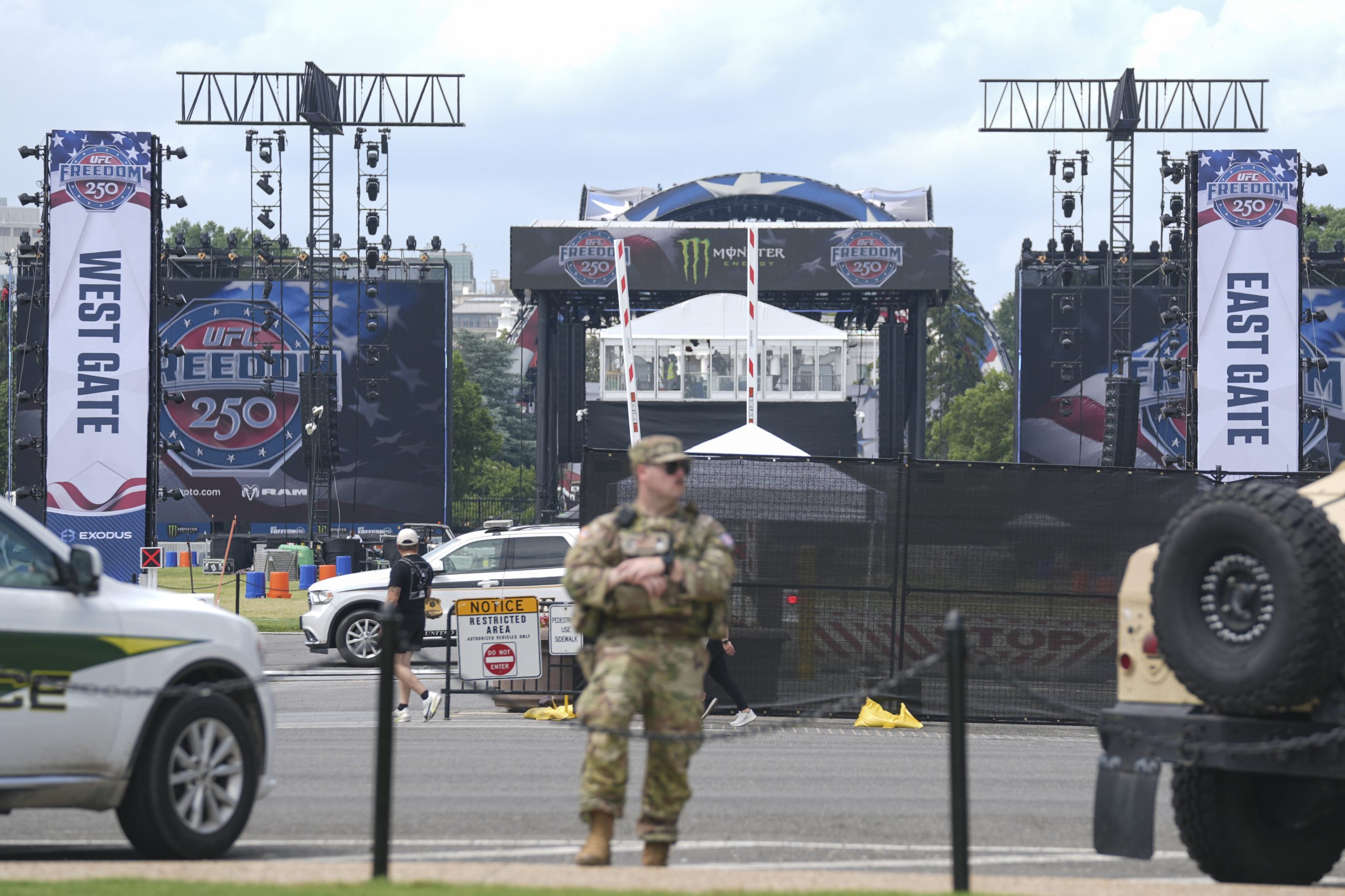WASHINGTON DC, UNITED STATES - JUNE 10: Security forces take security measures as preparations continue on the South Lawn of the White House ahead of the Ultimate Fighting Championship (UFC) Freedom 250 event, part of the America 250 celebrations, in Washington, D.C., United States on June 10, 2026. The event, scheduled for June 14, coincides with Flag Day and U.S. President Donald Trump's 80th birthday and has been described by the White House as 'a once-in-a-generation celebration of the American fighting spirit.' (Photo by Mehmet Eser/Anadolu via Getty Images)